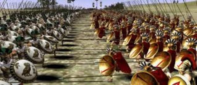 peloponnesian war breaks out