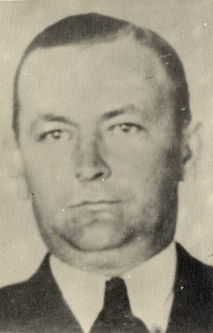 Georg Brandt analizó un pigmento azul oscuro encontrado en la mena del cobre descubriendo lo que posteriormente conoceríamos como cobalto.