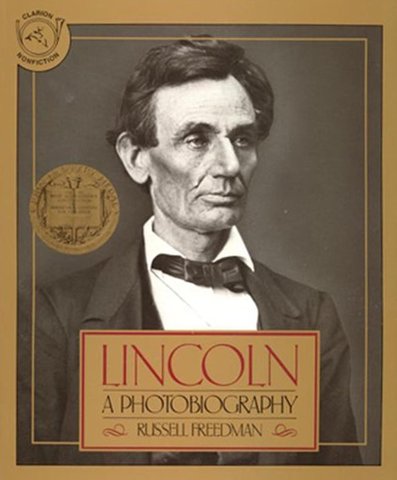 Lincoln : A Photobiography