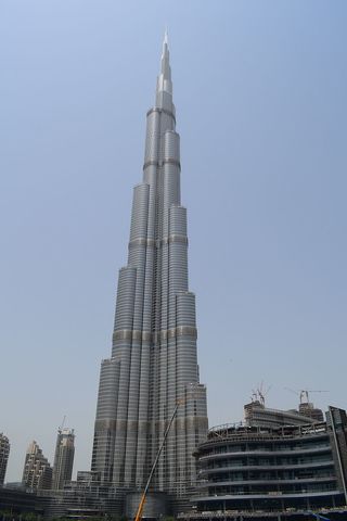 BURJ KHALIFA.
