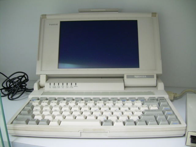 crean los computadores portatiles