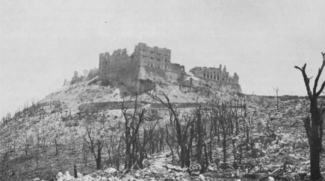 Monte Cassino bombázása