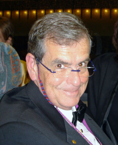 Aarón Ciechanover, Avram Hershko, Irwin Rose, por el descubrimiento de la degradación proteínica causada por la ubiquitina.