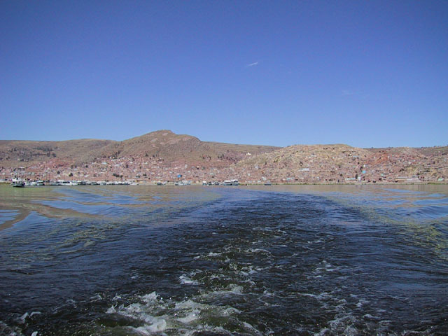 Se subleva la población minera de Laicacota.
