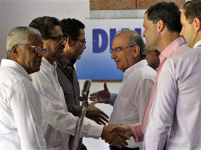 Reanudan los diálogos entre el Gobierno y las Farc