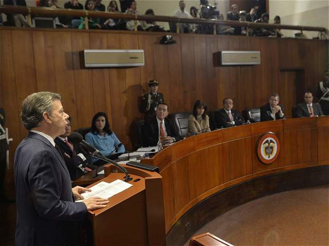 la Corte Constitucional aprobó el plebiscito por la paz