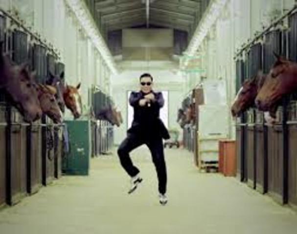 First Video Hits One Billion Views (Gangnam Style - Psy)