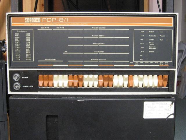 PDP-8.
