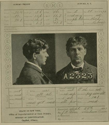 Czolgosz is sentenced to death by a judge