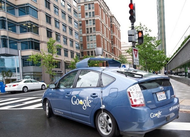 Google empieza a desarrollar un vehiculo sin conductor
