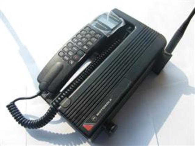 Motorola lanza un teléfono para ser utilizado en coches