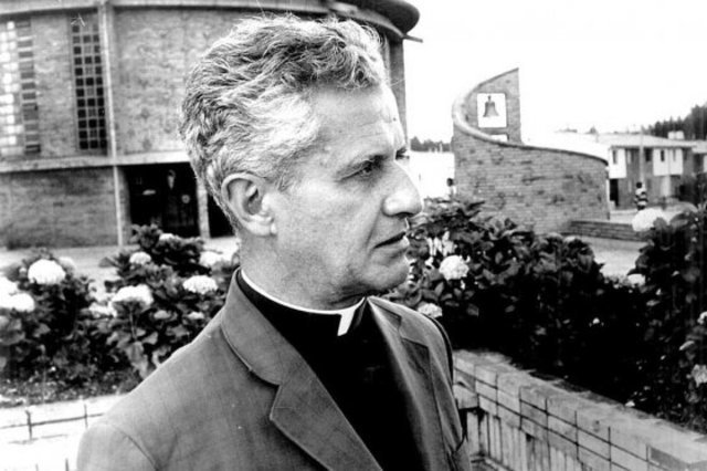 Conoce al Padre Herreros