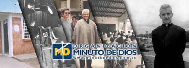 CONSTRUYO TEATRO MINUTO DE DIOS