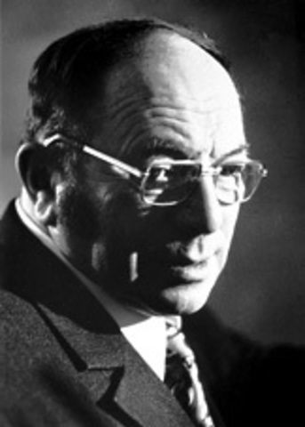 Los Problemas de Distribucion son Estudiados.