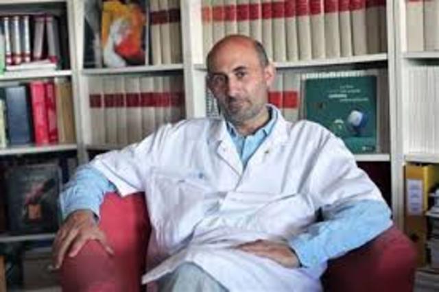 Laurent Lantieri performs the first full face transplant