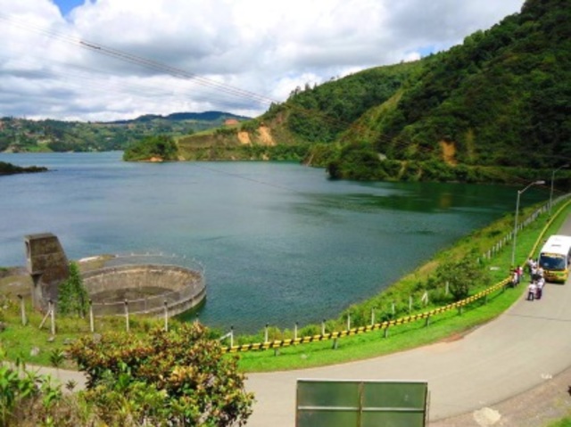 EMBALSE DEL CALIMA