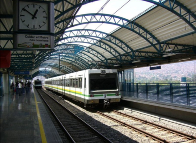EL METRO EN MEDELLIN