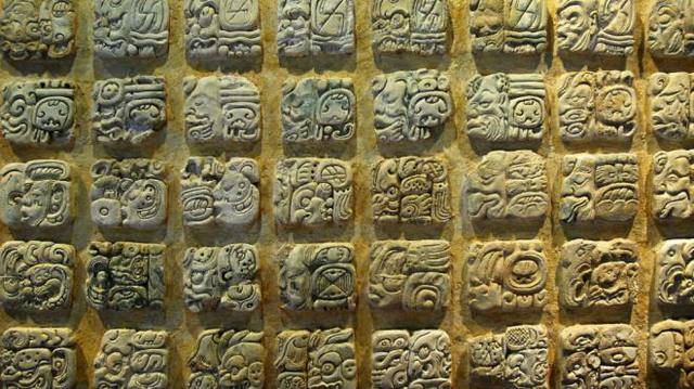 Se desarrolla la escritura en Mesoamérica