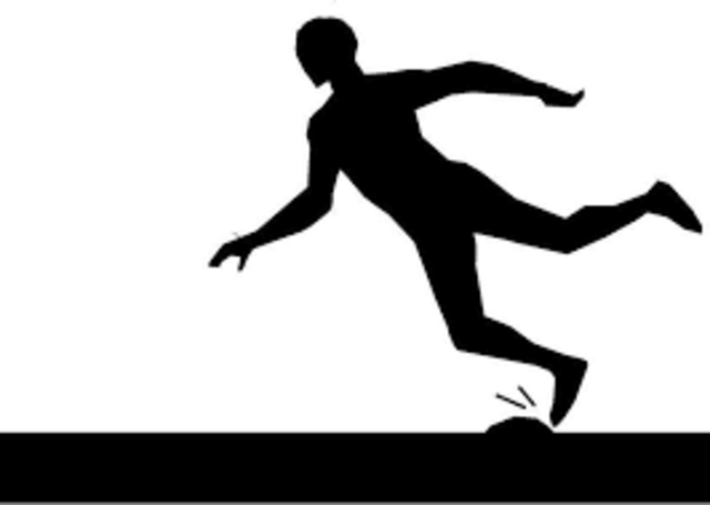 1.-I fell from a kiosk in villa ranch