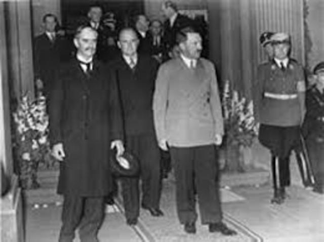 Hitler exige la reconstrucción de Lebensraum