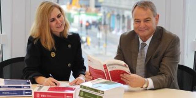 2003, Modificaciones de menor Importancia en lo que se refiere las NIC 16 (Propiedad, Planta y Equipo) y las NIC 39 (Instrumentos Financieros)