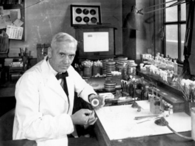 Alexander Fleming discovers penicillin