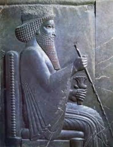 Darius becomes the Achaemenid emperor
