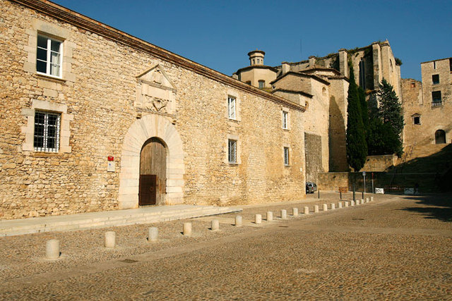 creacion de la universidad de Gerona