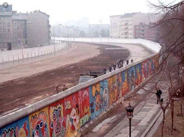 The Berlin Wall was constructed