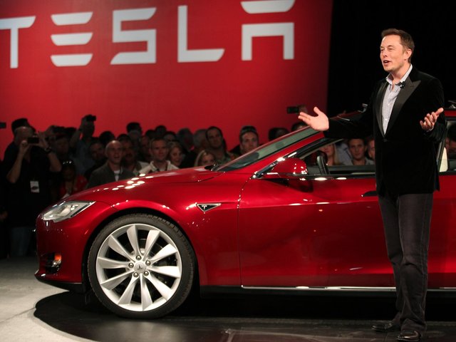 Elon Musk revela el model s