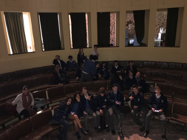 SE CREA LA SALA DE REPRESENTANTES. EL NOMBRE DE LA MANZANA DE LAS LUCES ES PROVENIENTE DEL ILUMINISMO DE LA EPOCA.