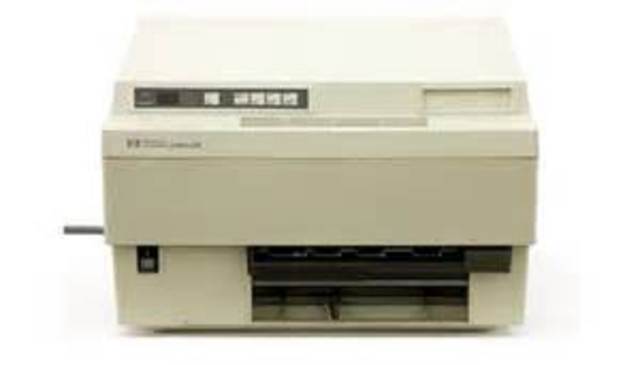 CREACION DE LA PRIMERA IMPRESORA LASER