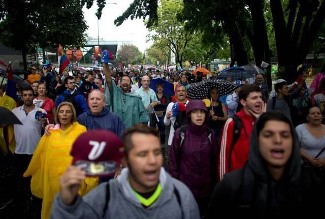 Failure of impeachment and public uproar.