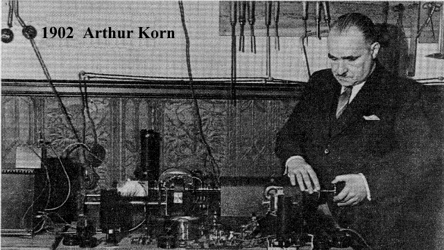Arthur Korn lehenengo argazki elektronikoa hartu zuen.