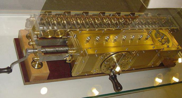 MÁQUINA DE LEIBNIZ