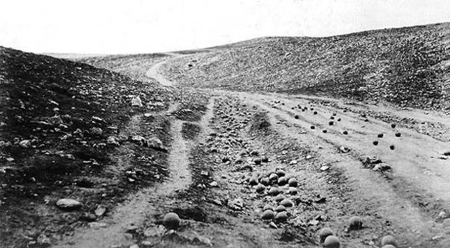 Roger Fenton's photo of The Valley of the Shadow of Death
