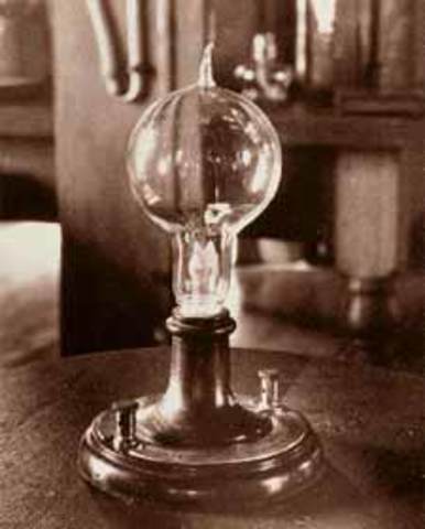 Bombillo ( THOMAS EDISON 1879)