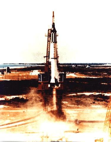 America's First Manned Space Exploration