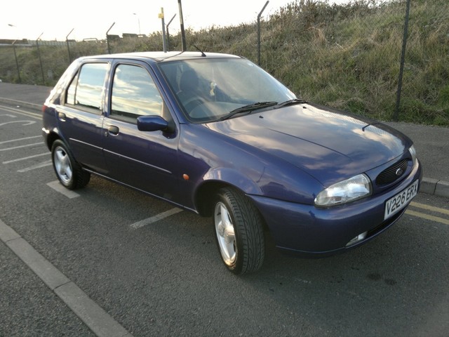 Ford Fiesta 2000