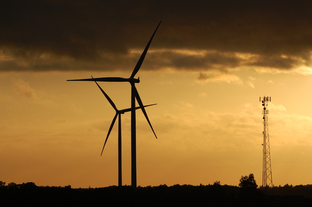 Windmill Becomes Popular Water Pumping Tool