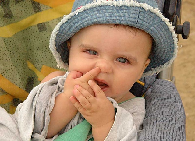 when i was 4 i used to eat mocus i couldn`t go alone and i slept to play in park