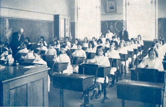 1974- Ano de ingresso na escola