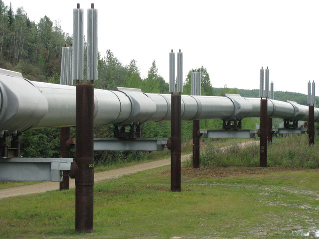 Trans-Alaska Pipeline Authorization Act Passed