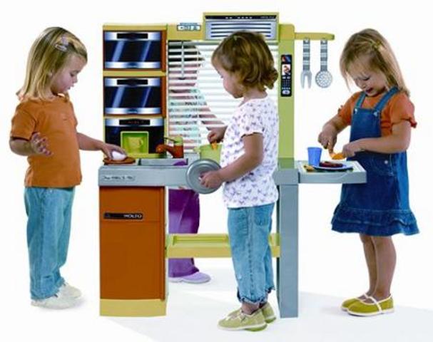 when i was 7 i used to play kitchen i couldn`t go dancing and i slept to see television