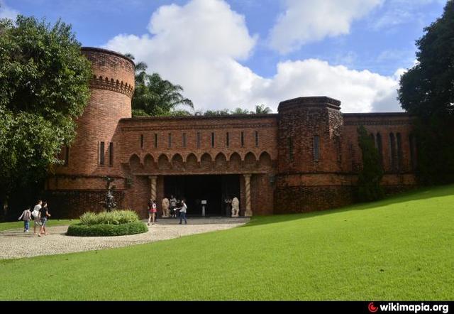 Início da construção da Pinacoteca.