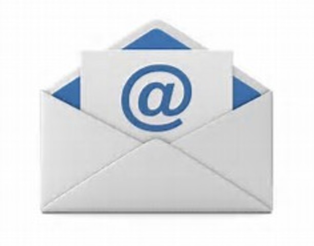 Se envia el primer correo electrónico