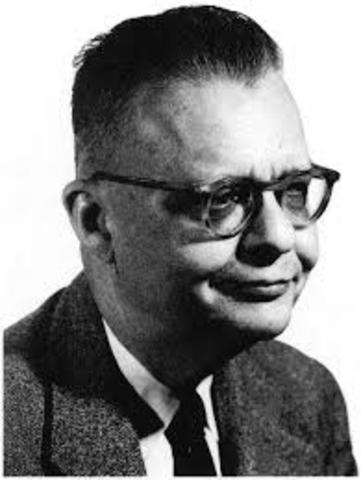 J H Shera señaló la existencia de una alianza natural entre la ciencia de la información y la Biblioteconomía.