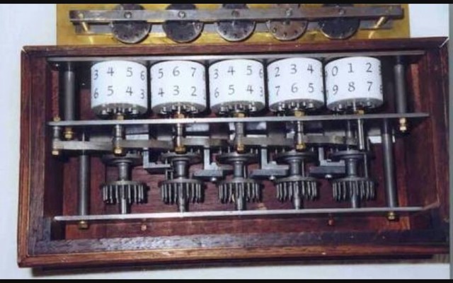 Se crea la "Pascalina"