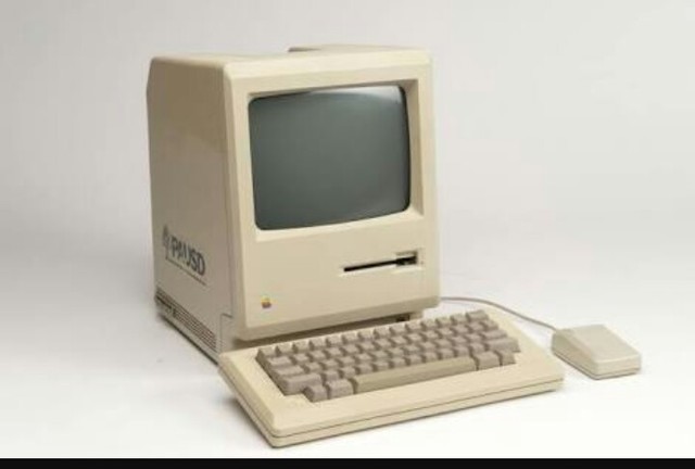 Apple crea la "Macintosh"