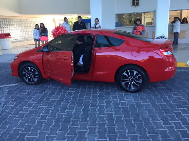 Me regalaron mi coche